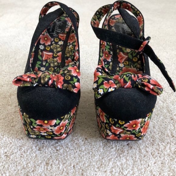 Floral platform wedges - Picture 2 of 4